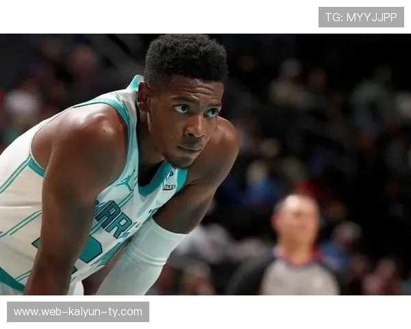 布兰登威廉姆斯半场13分刷新赛季新高点燃全队攻势焦点之战力量